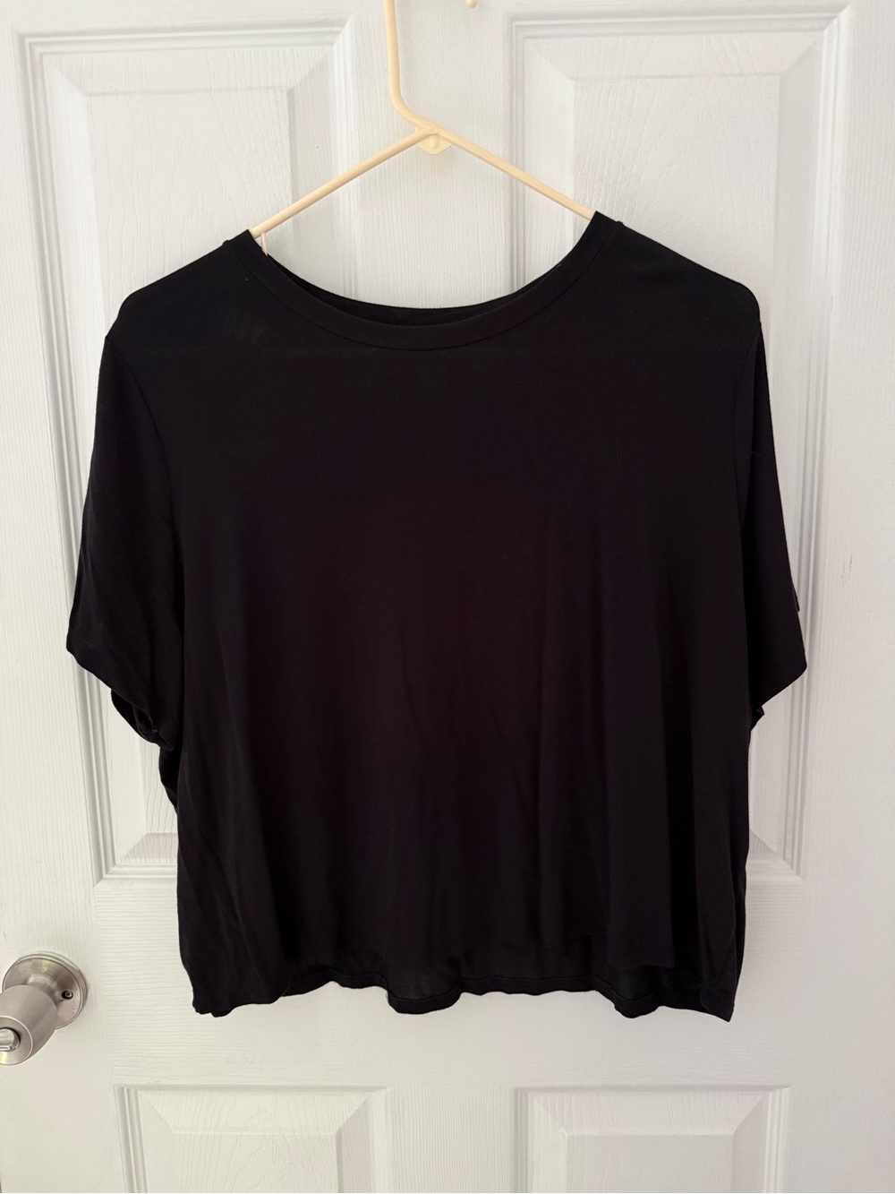 ALO Yoga Black Cropped T-Shirt Size Large